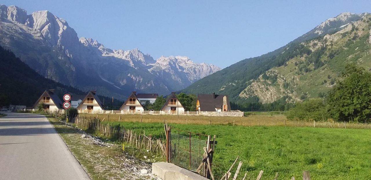 Bujtinat E Lugines Valbone Aparthotel Exteriör bild